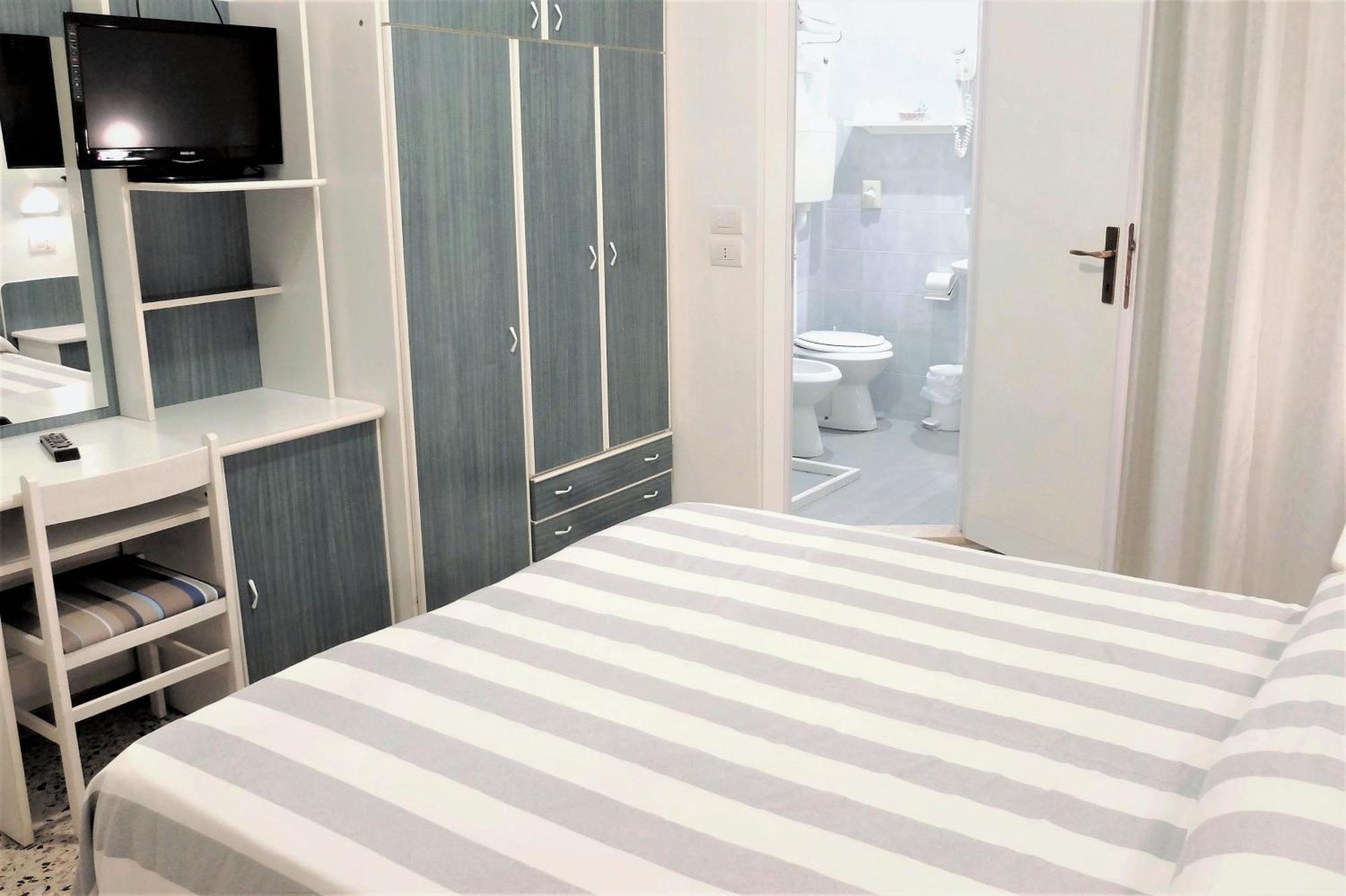 Hotel Aurea Rimini Oda fotoğraf